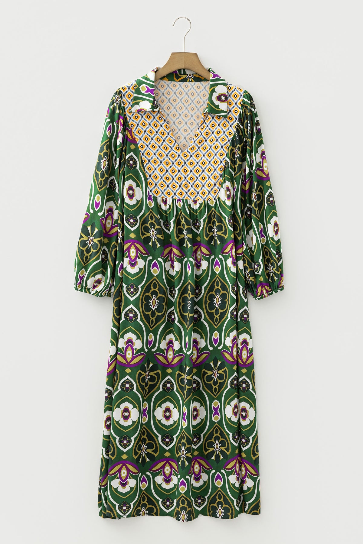 Green Plus Size Mixed Floral Patchwork V Neck Bracelet Sleeve Maxi Dress