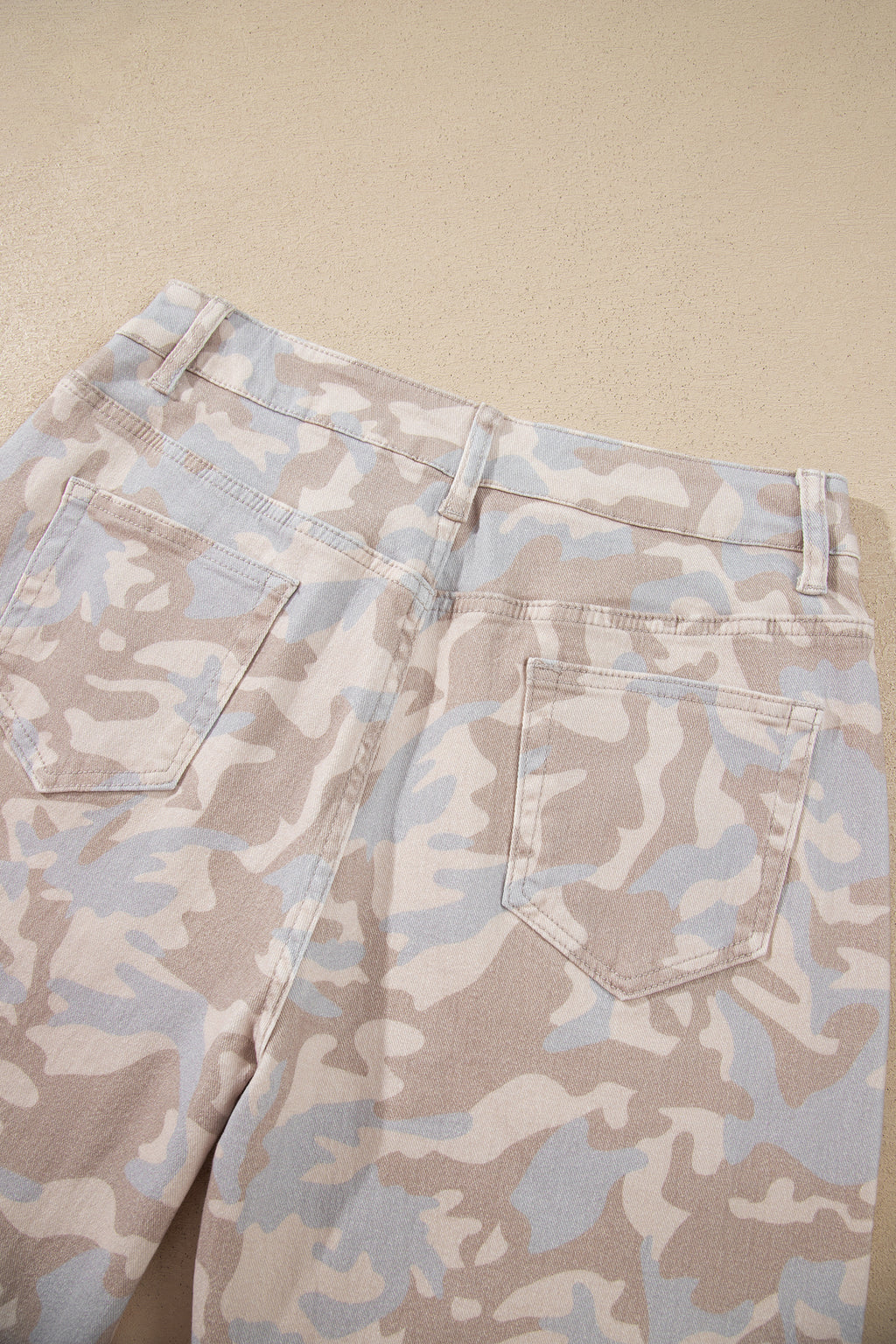 Khaki Camouflage Print Pocket Ankle-Length Barrel Jeans