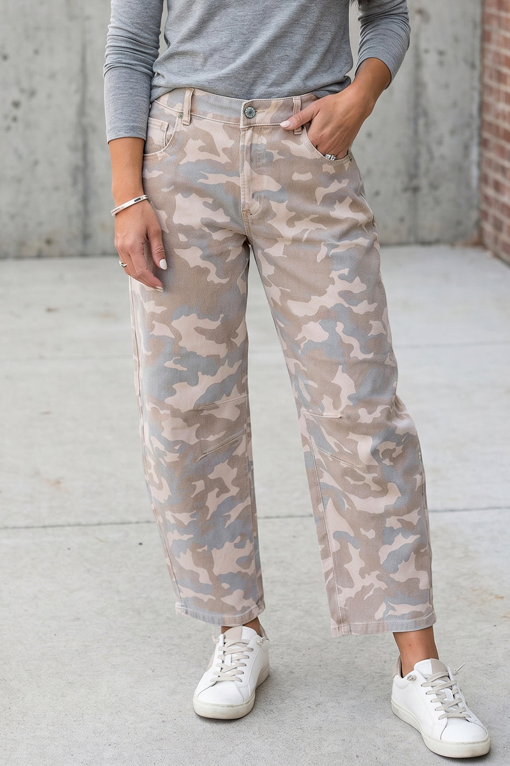 Khaki Camouflage Print Pocket Ankle-Length Barrel Jeans
