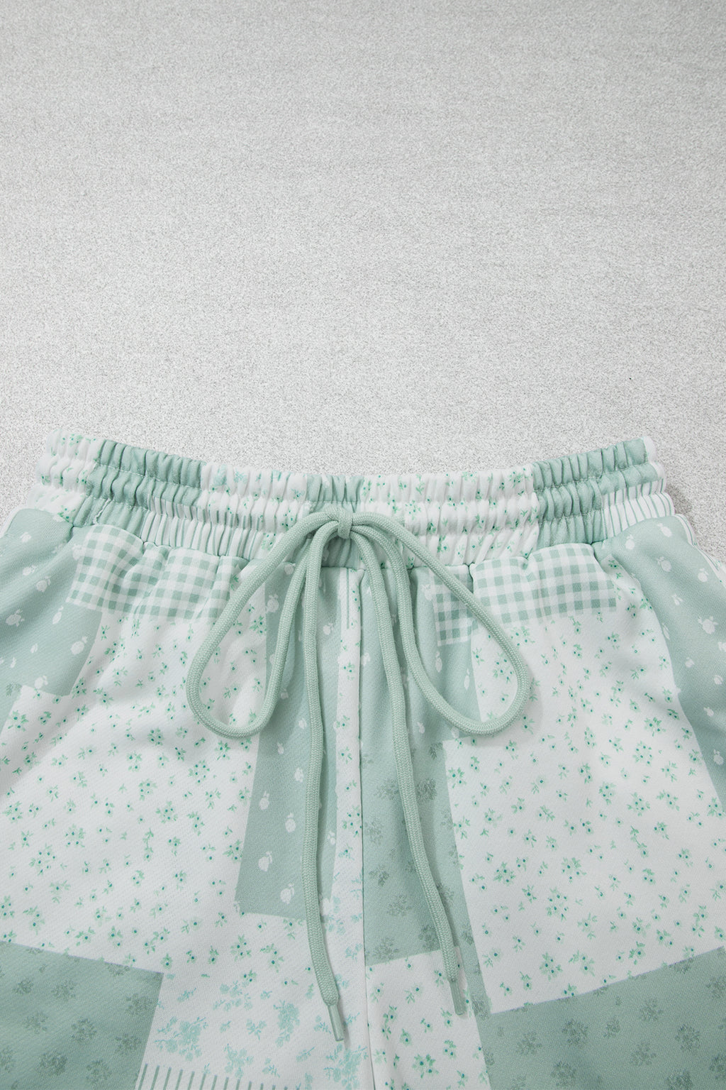 Sky Blue Patchwork Floral Print Drop Shoulder Baggy Pullover Drawstring Shorts Set